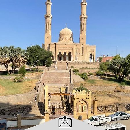 Tabia Tower City Center Aswan Apartment Екстериор снимка